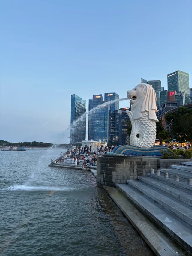 For a first-time international trip, you can choose Singapore with your eyes closed; it's an incredibly well-planned and orderly city that rivals places like Hong Kong and Bangkok.