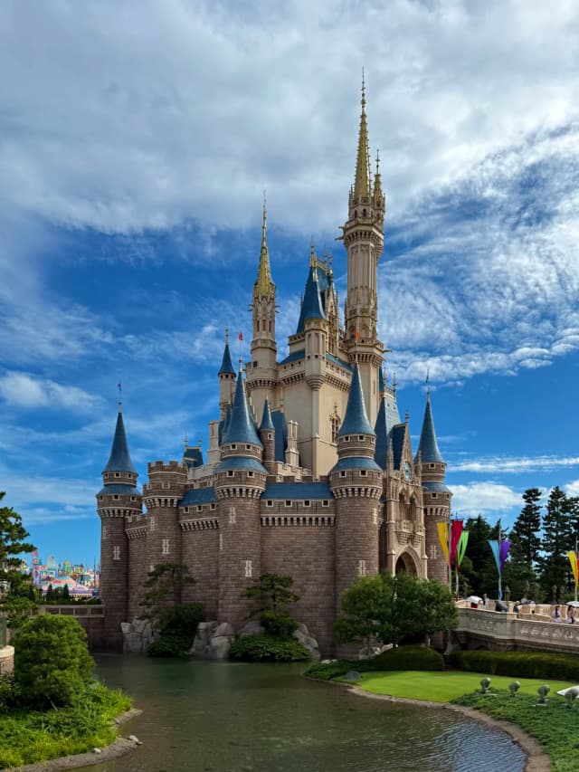 Japan will punish every person who doesn't make a reservation!