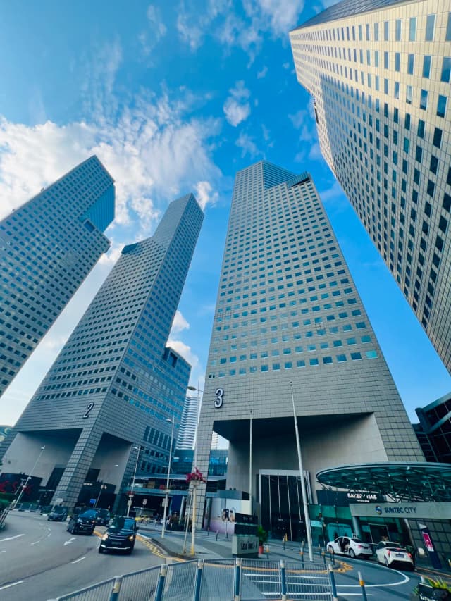 Suntec City is the kind of place where you can eat, shop, rest, and experience the real rhythm of local life.