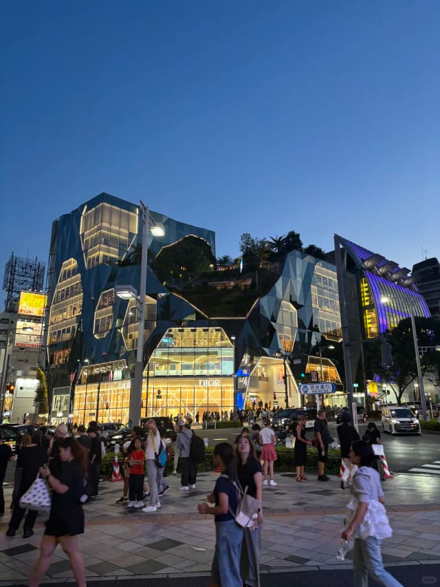 Harajuku is the ultimate gathering place for trends, where you can hunt for vintage clothes and capture picture-perfect street style.