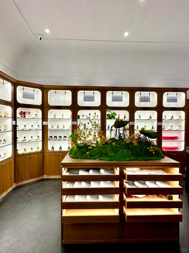 A new perfume collection store just opened on Julu Road—it's the perfect place to find a unique, woody fragrance with a touch of warmth so you won't smell like everyone else!
